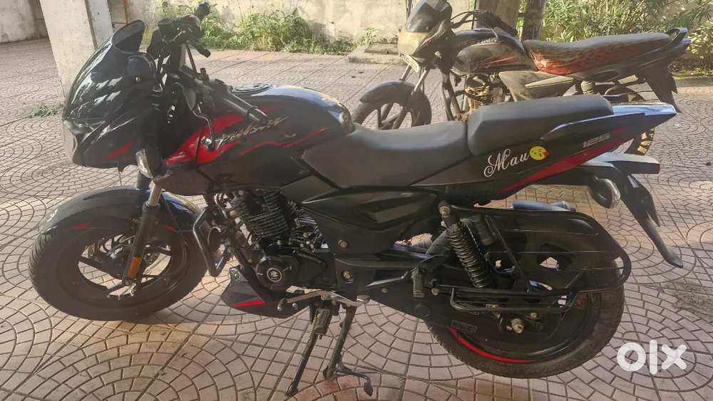 Bajaj pulsar 125