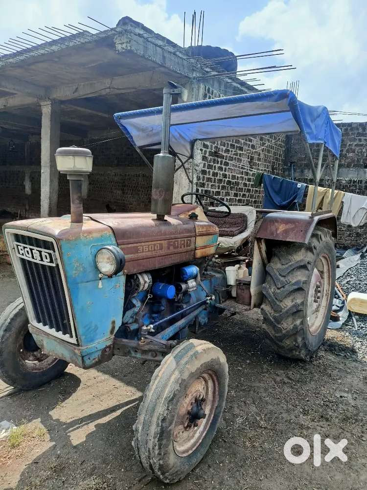 Tractor bahut hi acchi condition mein hai