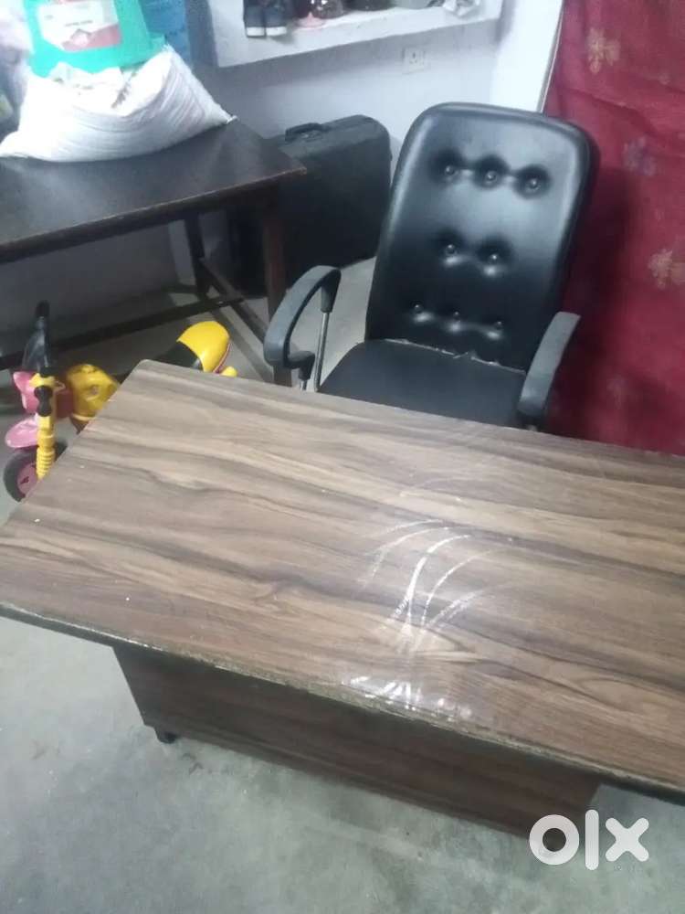 Office table Computer table