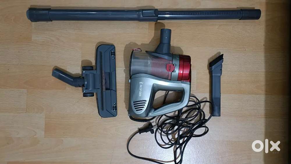 Portable vacuum cleaner