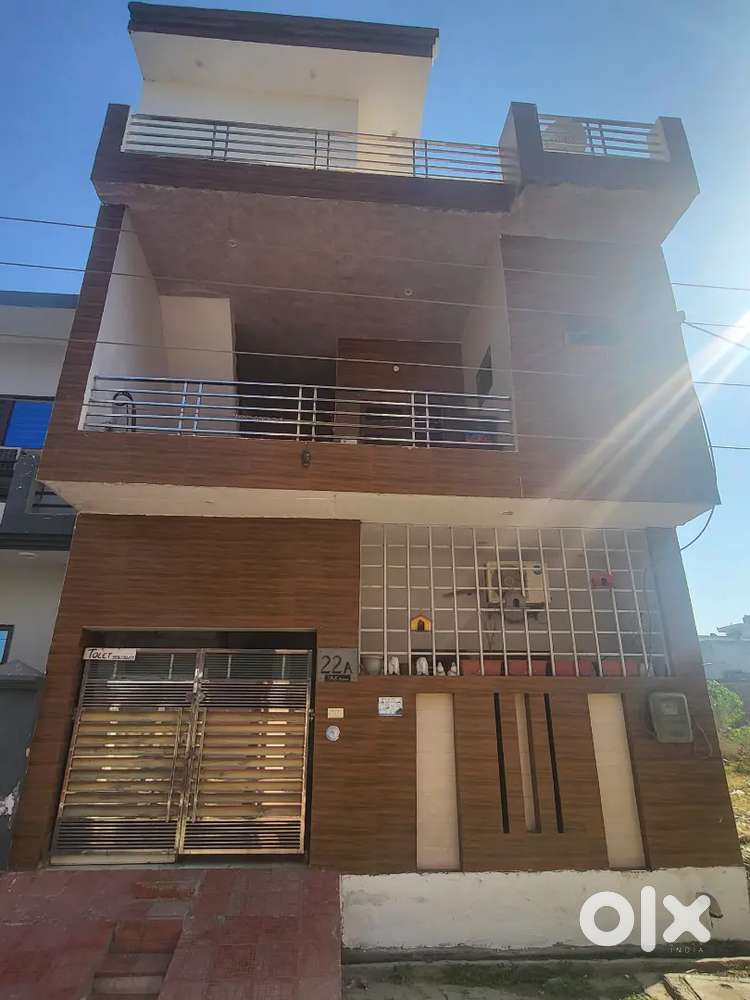 Entire Ground Floor with furniture for rent