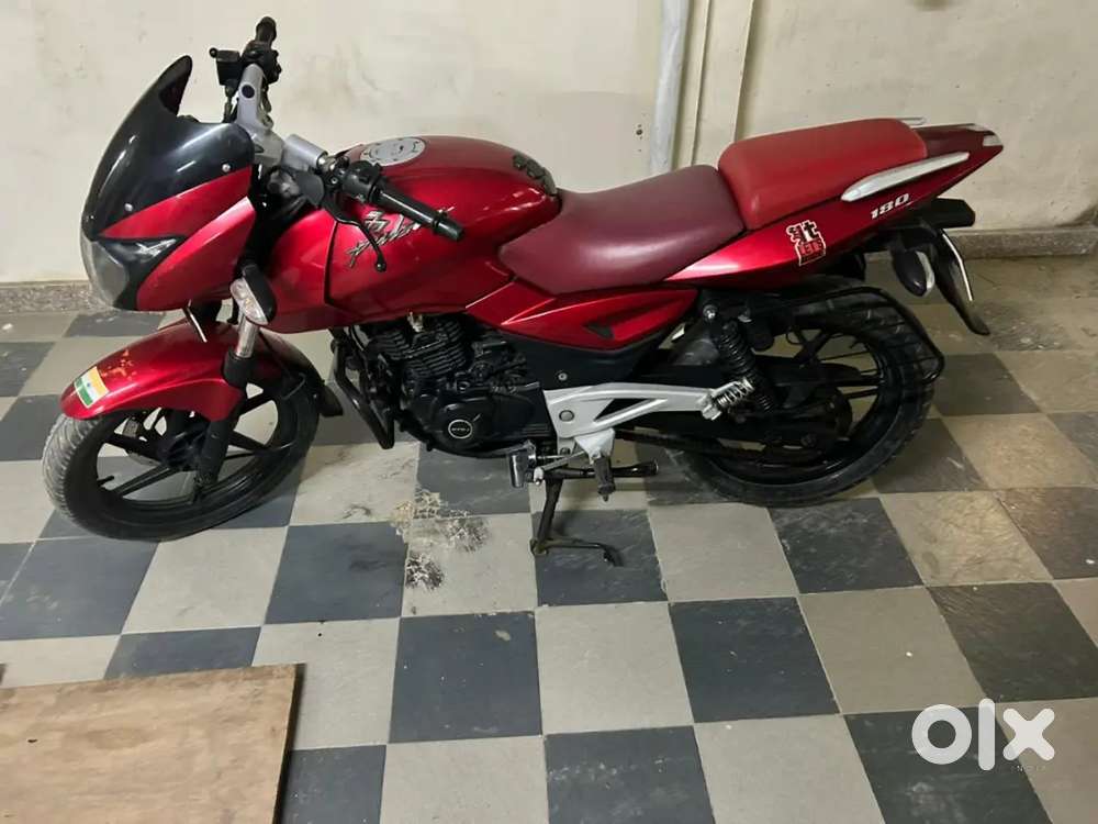 Red colour good condition no scratches original km