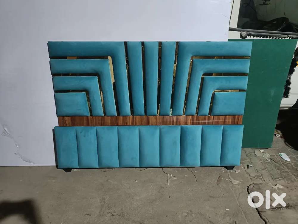 Today my new offer duble bed with box starting.6500 Emi available hai