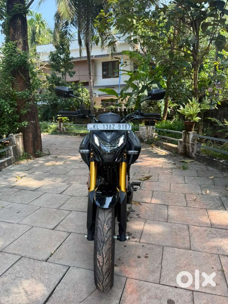 Hero xtreme 160R 4V 2025 Model