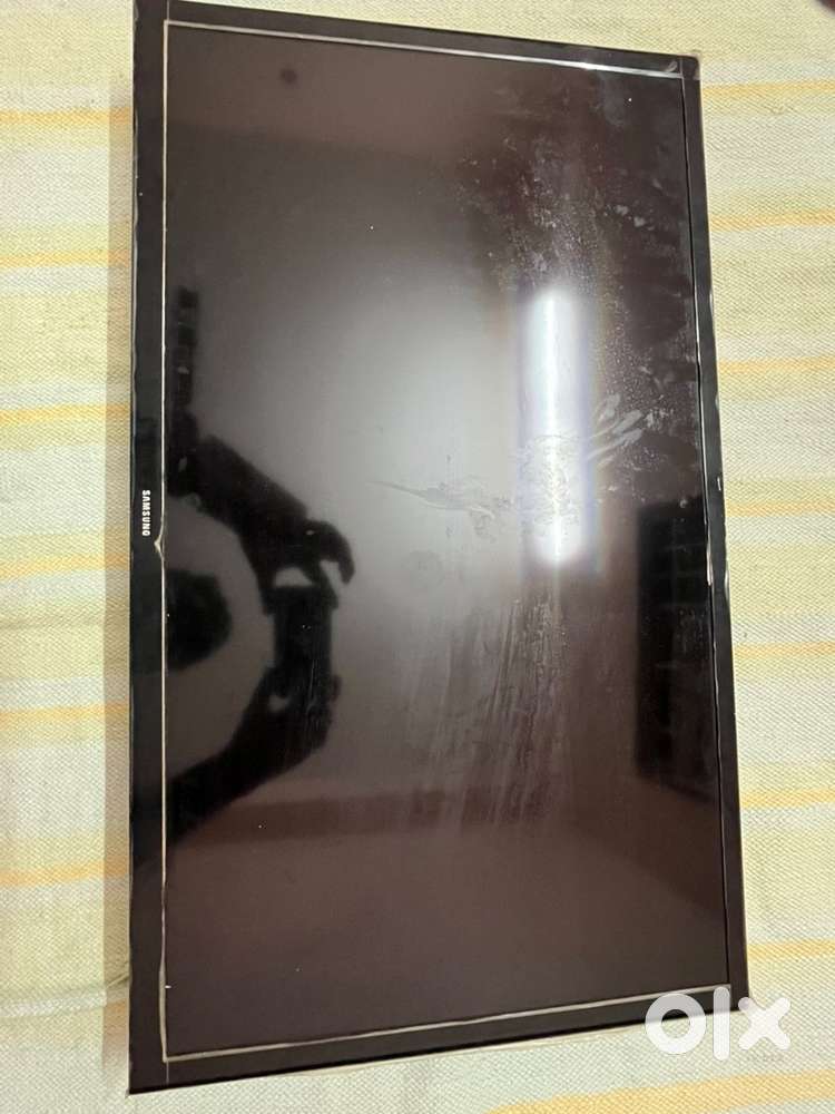 Samsung 32 inches 81 cm