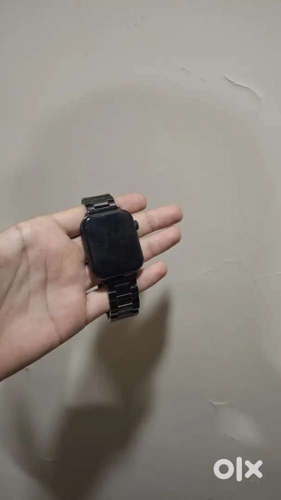 Watch noisefit endure great condition