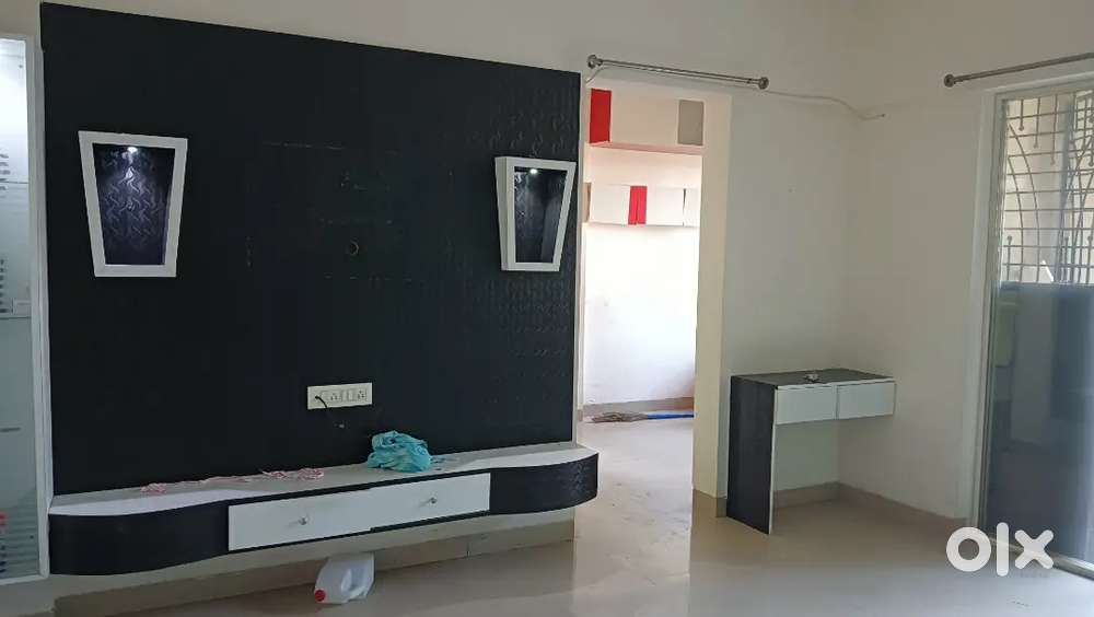 2 BHK semi Furnished Flat for rent avaliable on B T Kawade Rd