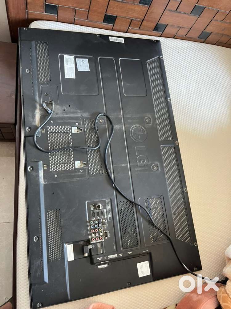 Lg 42 inch LED HD tv gor 4000