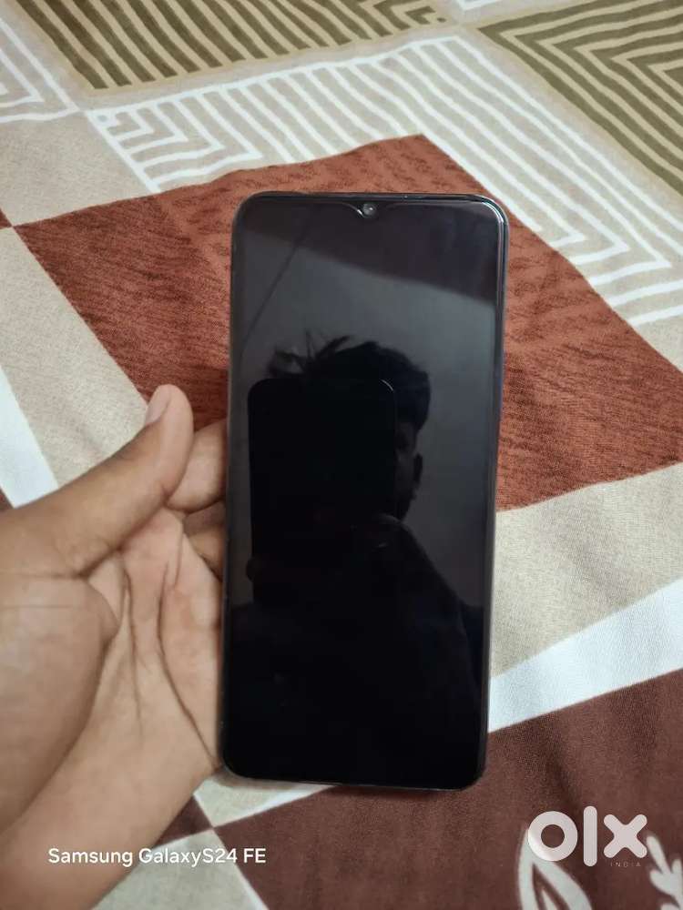 Vivo y53s (8+4 RAM 128 ROM)