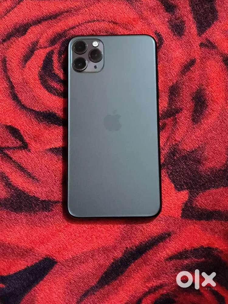 Iphone 11 pro max 256gb and iphone 12 pro 256gb neatly used