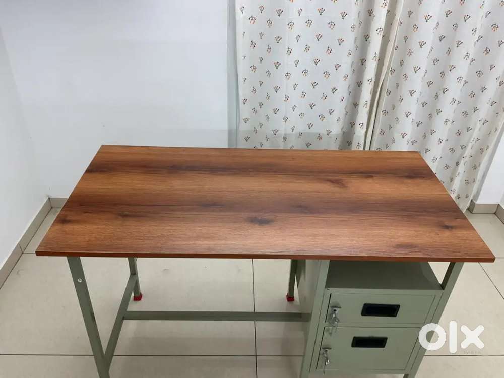 Steel with wooden table