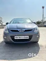 Hyundai i20 2010 Petrol Well Maintained sunroof