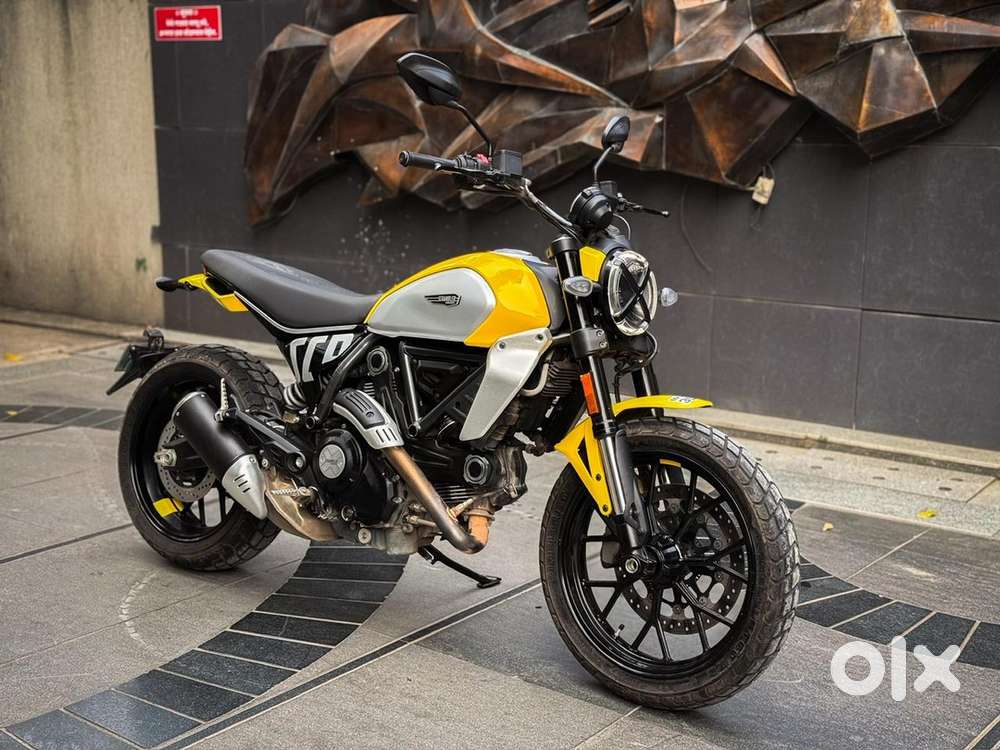 Ducati Scrambler Icon Yellow