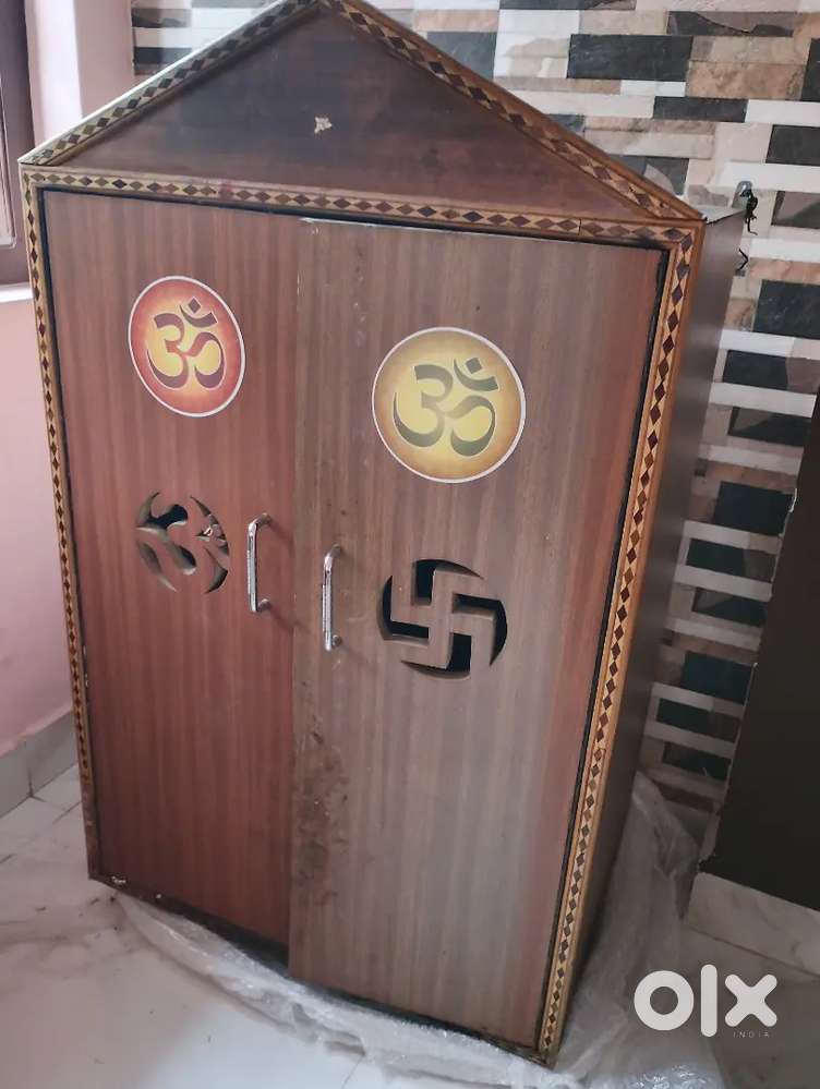 Enhance your home with beautifully carved Pooja mandir