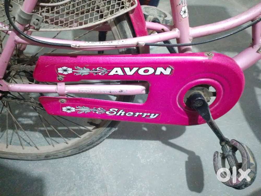 Avon pink cycle