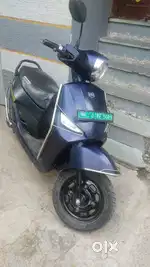 New Electric स्कूटर  2025 show room candision