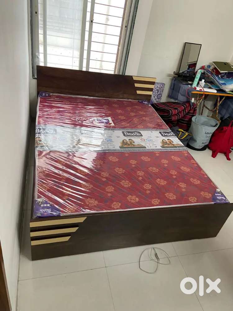 BRAND NEW NON STORAGE BED 5*6 SIZE