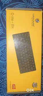 Compact bluetooth keyboard