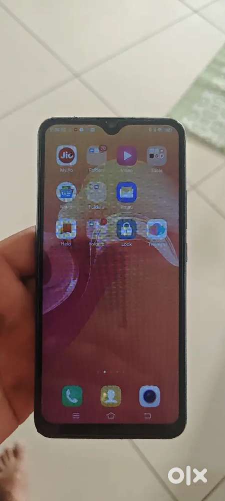 S1.  4. Gb ram 128 gb internal