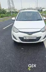 Hyundai i20 2013 CNG & Hybrids Well Maintained