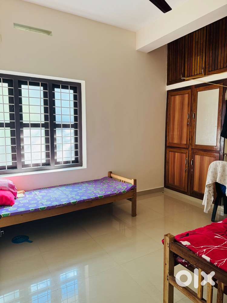 Food and accoumodation available for gents