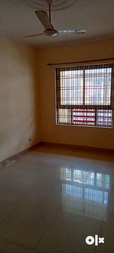 Gomti Nagar 2room set for rent