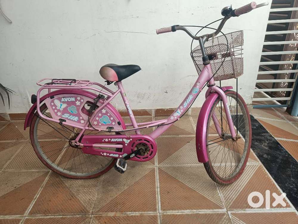 Avon Silk Brand Ladies 20 Inch Pink Color Excellent Condition Cycle fo