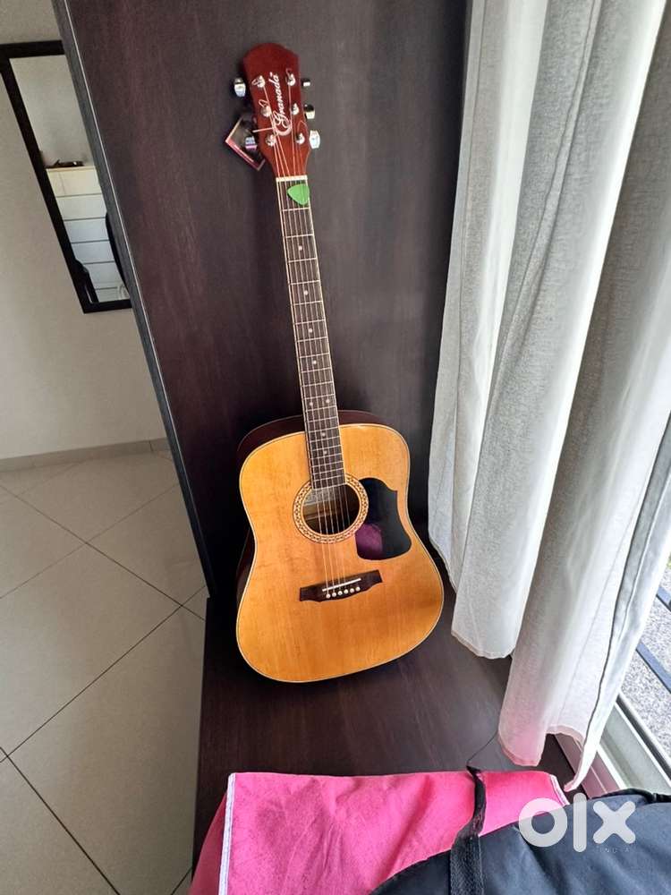 Granada acoustic guitar - best quality