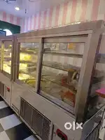 Pestry, cake cooler and colddrink fridge