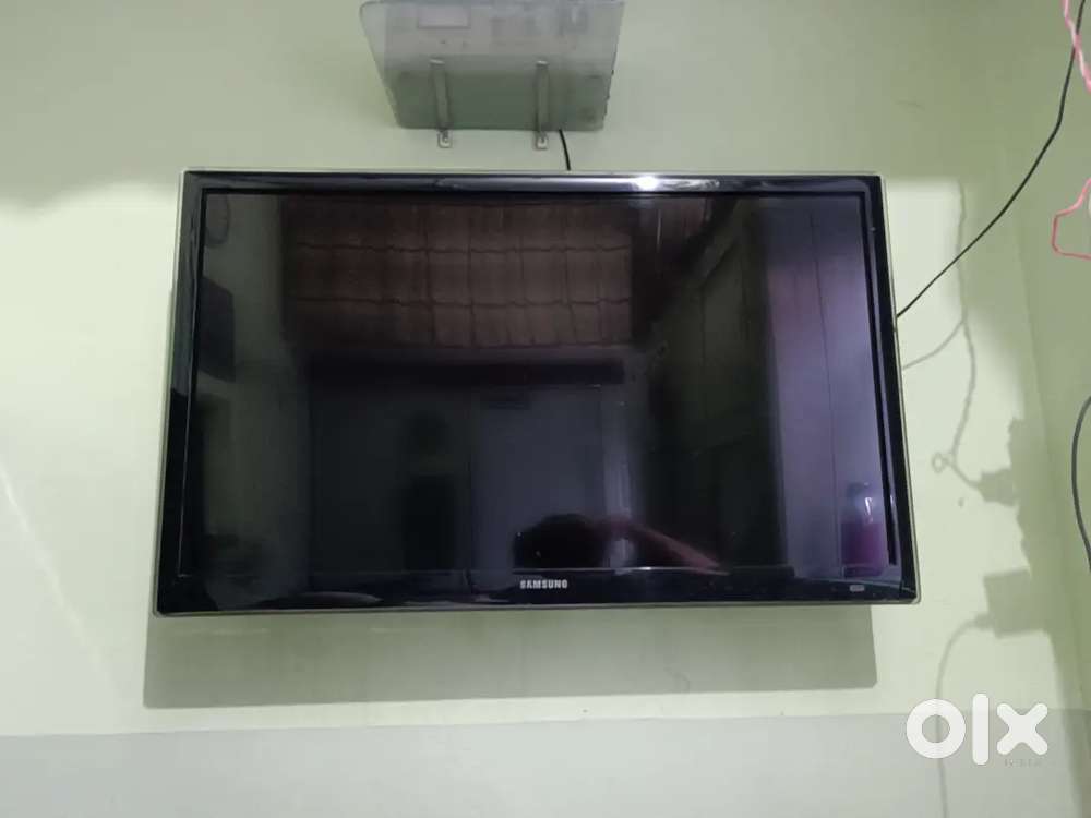 SANMSUNG TV 55inch only one middle line in display problem