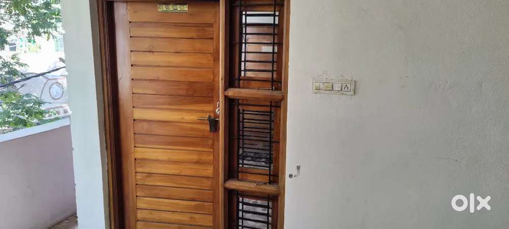 1st floor 2Bhk flat for rent