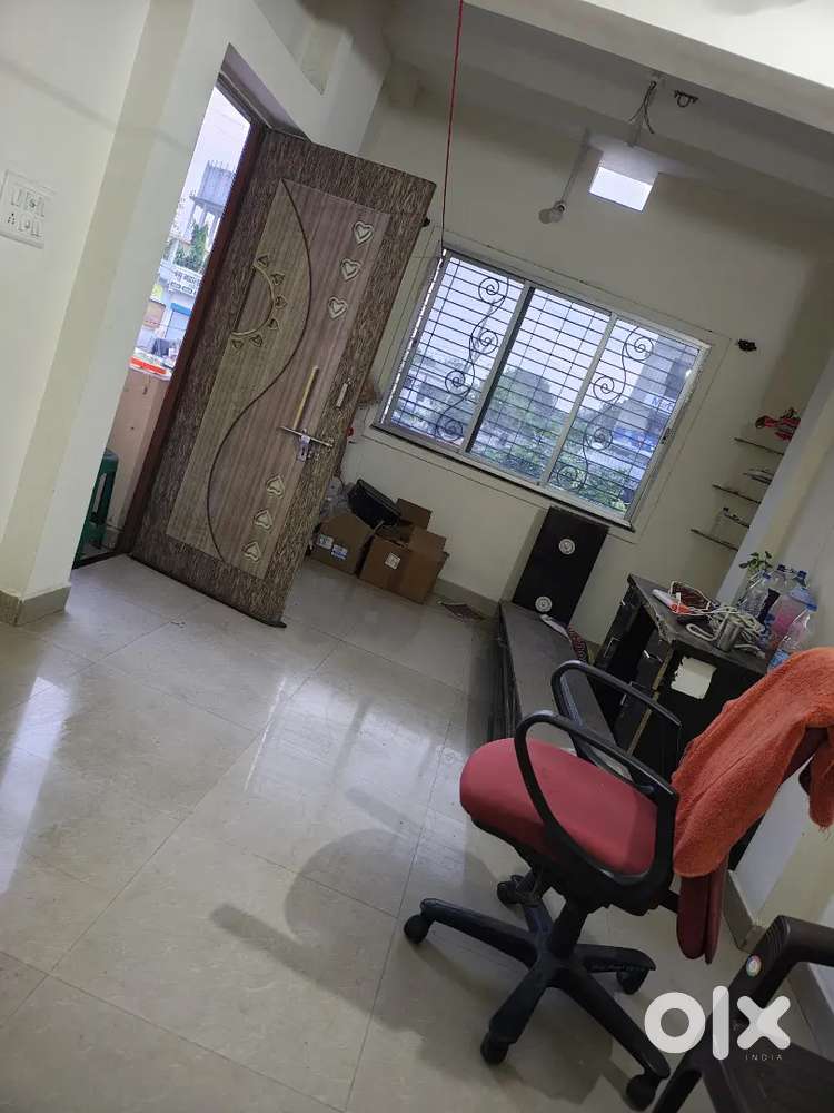 Shop Rent 9000rs or Space Available for office Rent 10,000rs
