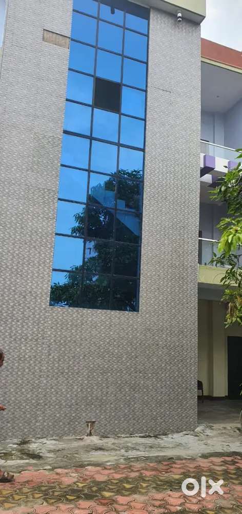 3 bhk available furnished