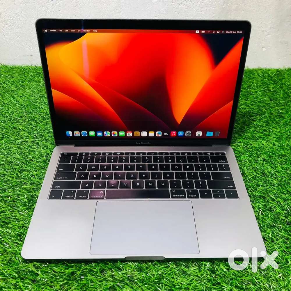 MacBook Pro – Super Clean Condition
