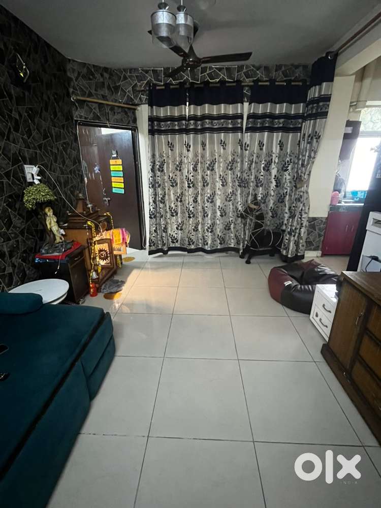 1 bhk big space full furnished flat, price negotiable