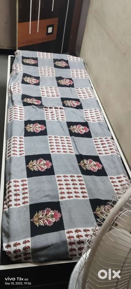 BED 6*2.5 WIDTH