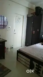 Total 2 bhk rent 5000 female flatmate
