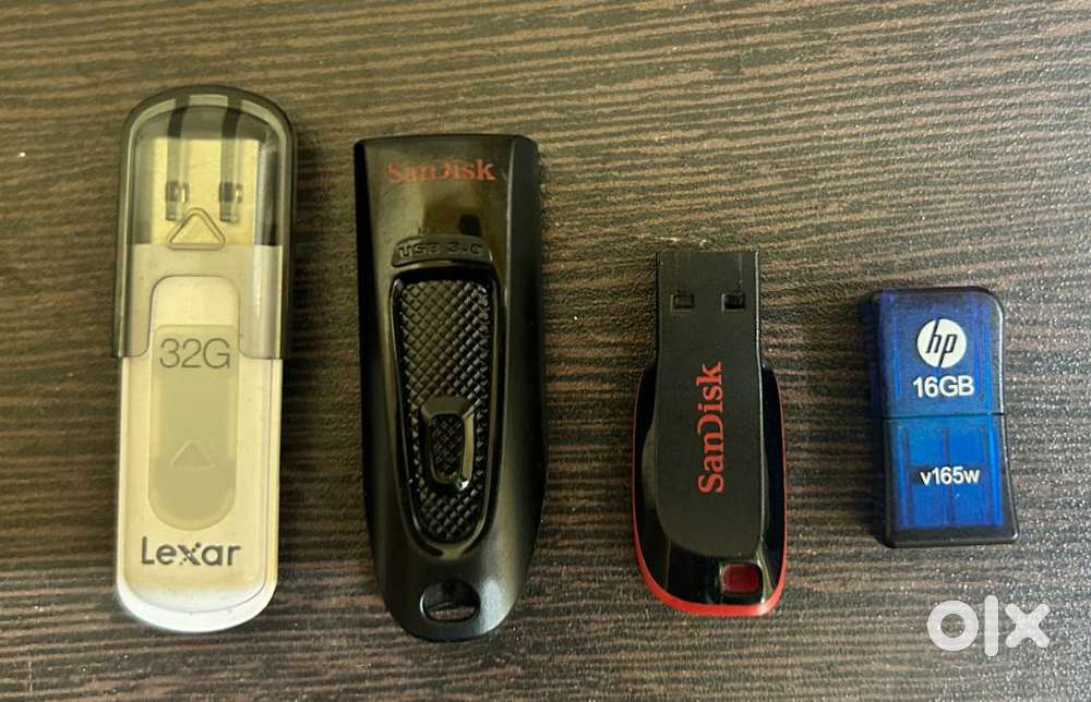 5 USB drives with a total capacity of 128 GB