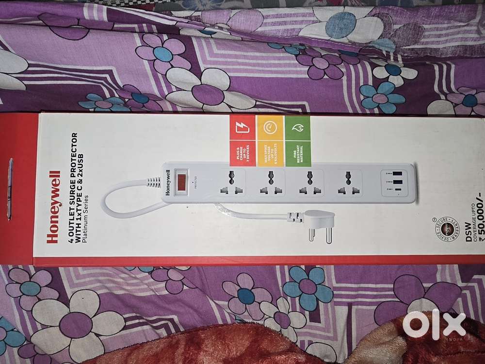 Honeywell 4 Outlet Surge Protector with 1xType C with PD & 2xUSB