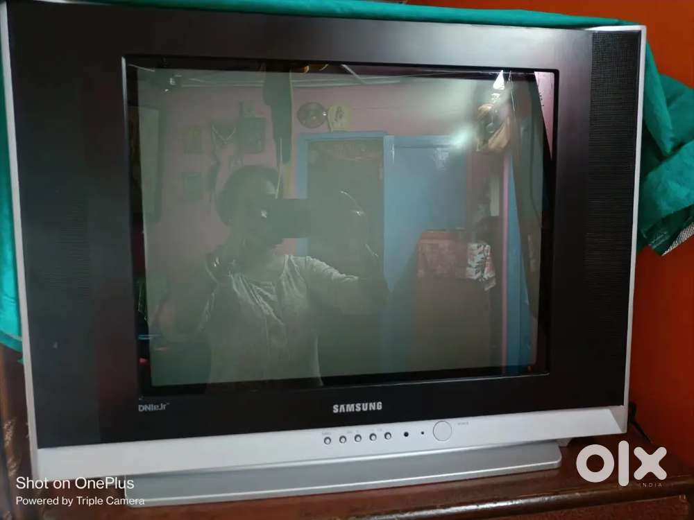 Selling old and working tv