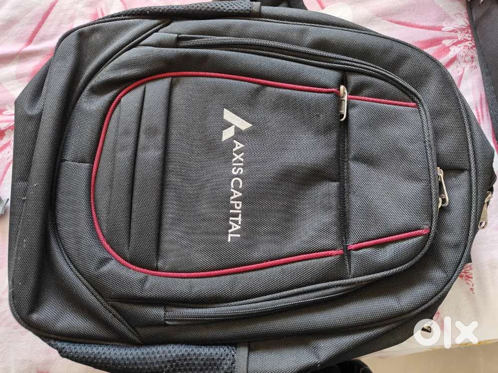 A set of 7 backpacks at bumper sale price