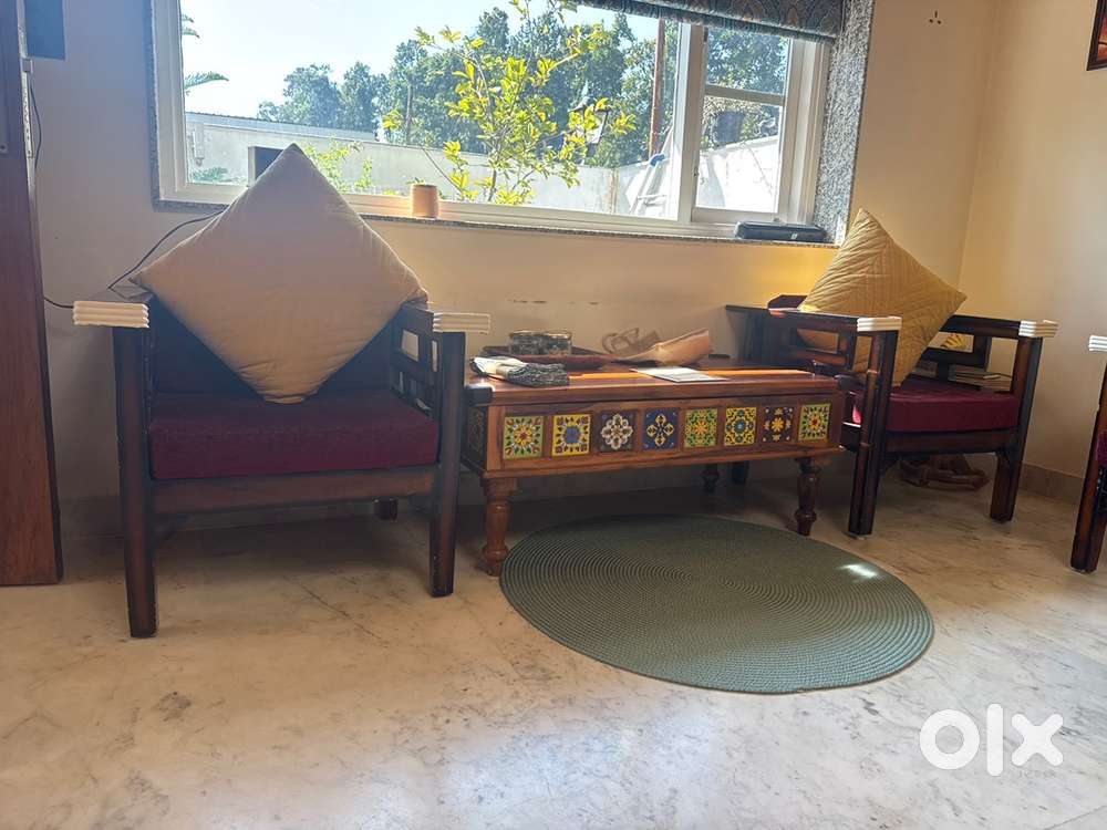 Solid wood sofa set in excellent condition