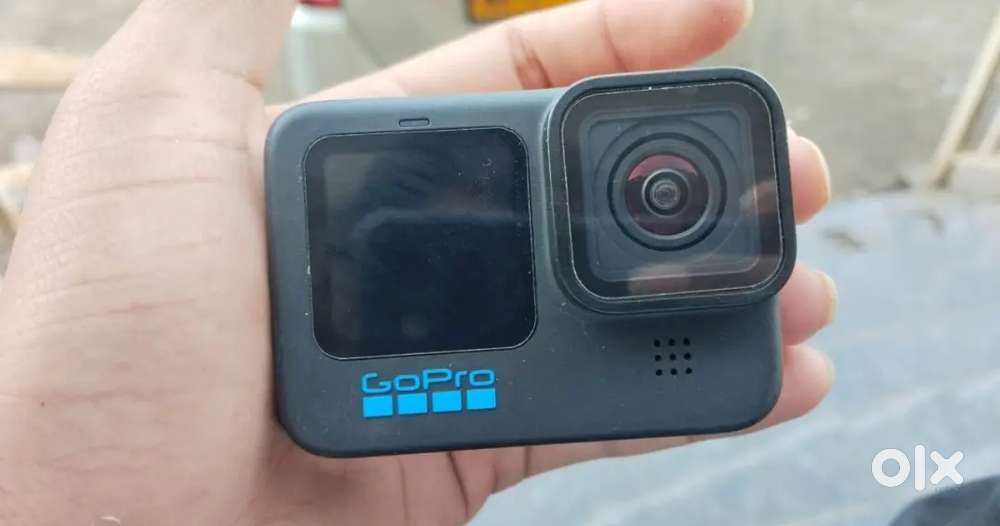 GoPro Hero 10 Black – Camera + Case + Helmet Mount