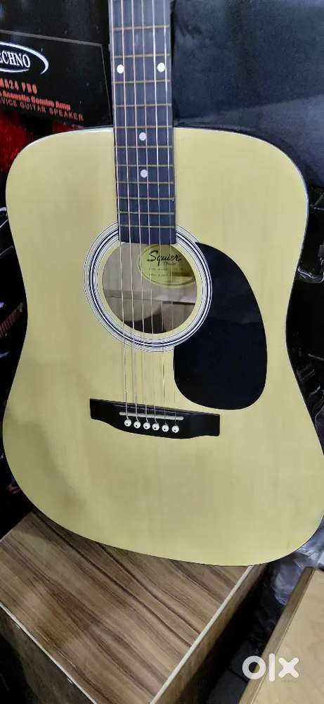 Fender acoustic guitar @6500 only
