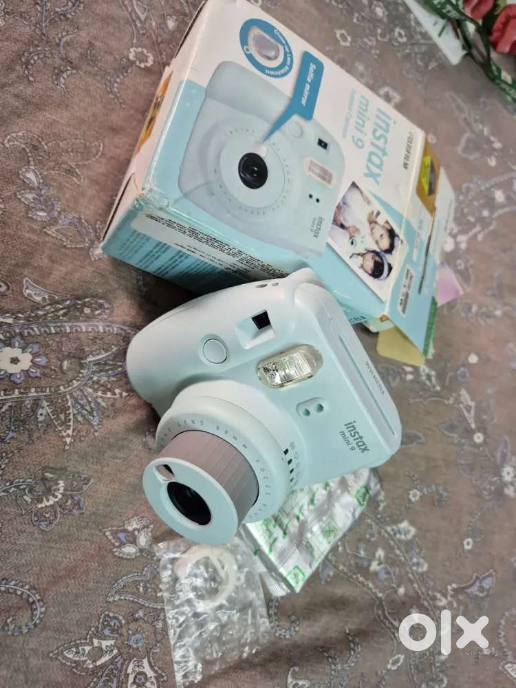 Instax mini9 camera