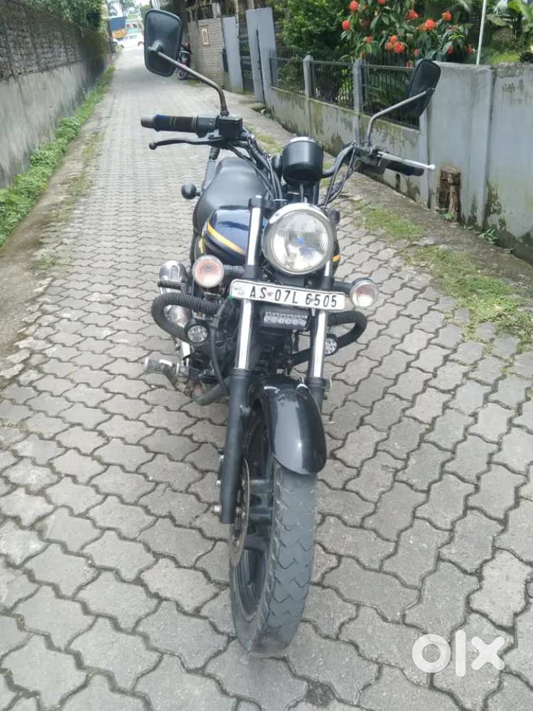 Bajaj Avenger street 150