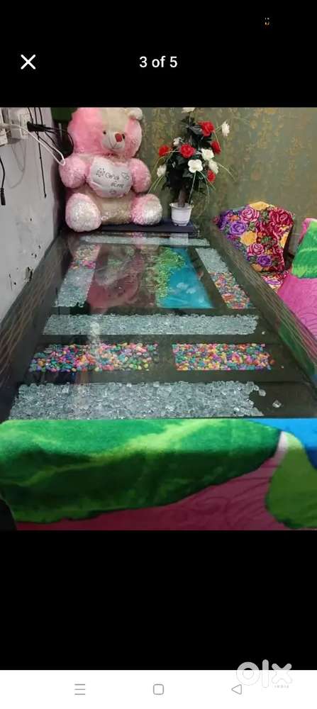 Dinner table with 6 chair