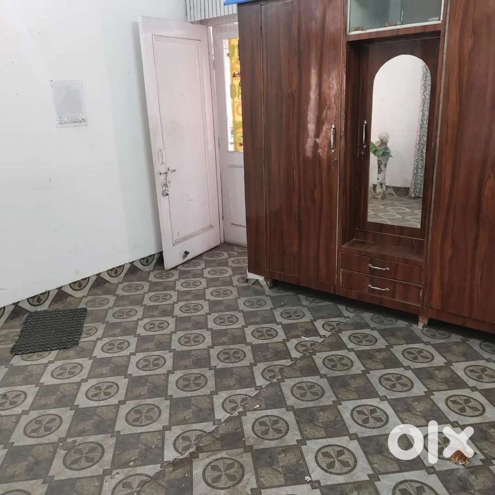 Office Room for rent in Gandhi  Nagar