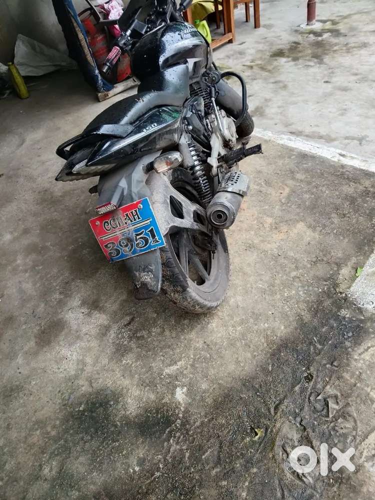 pulsar 150