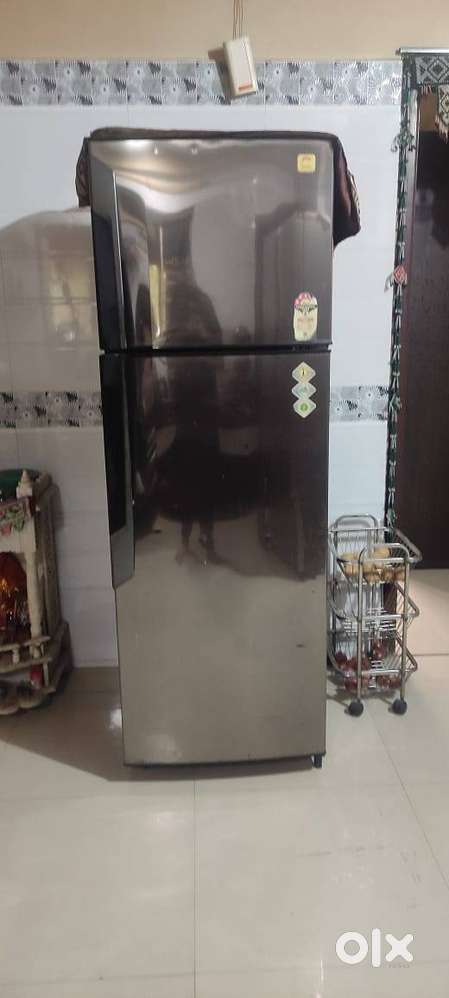 Godrej double door fridge